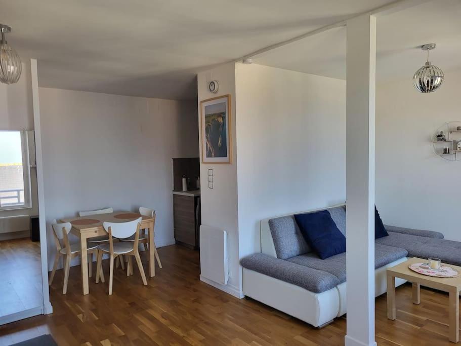 Appartement Vue Mer A 100 M De La Plage Ault Kültér fotó
